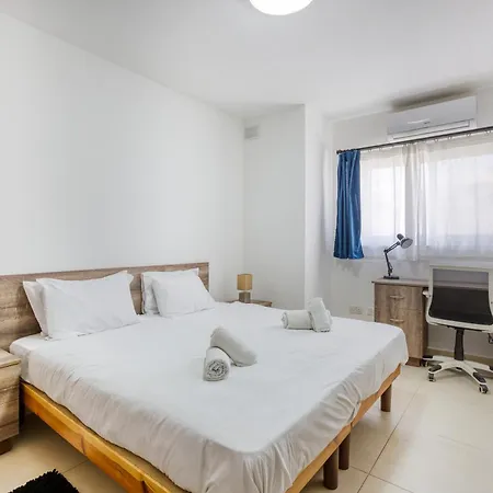 Charming & 3br With Private Terrace By 360 Estates Apartament