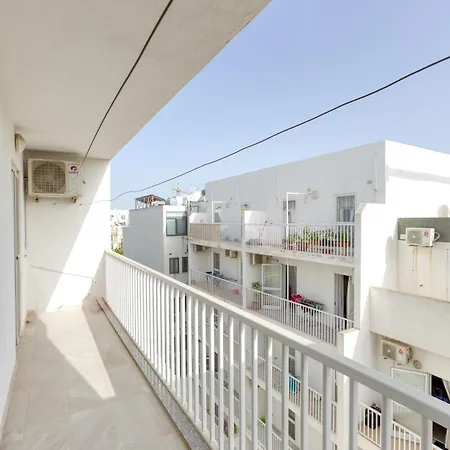 Апартаменты Charming & 3br With Private Terrace By 360 Estates