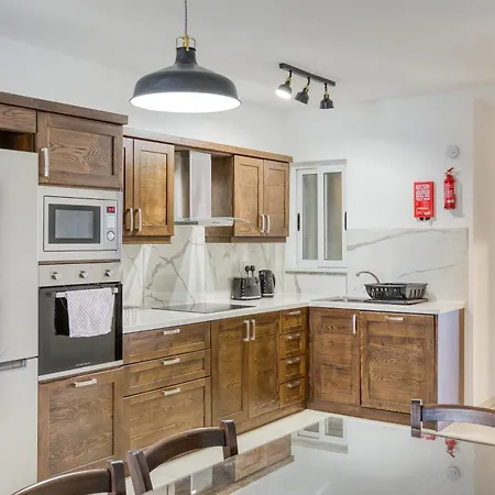 Charming & 3br With Private Terrace By 360 Estates