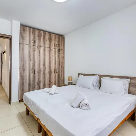 Charming & 3br With Private Terrace By 360 Estates *