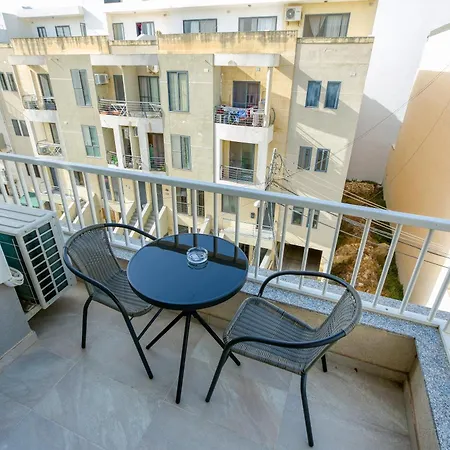 Charming & 3br With Private Terrace By 360 Estates Apartament
