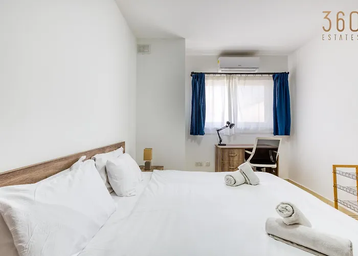 아파트 Charming & 3br With Private Terrace By 360 Estates *