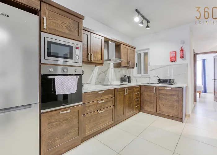 Charming & 3br With Private Terrace By 360 Estates 아파트 *