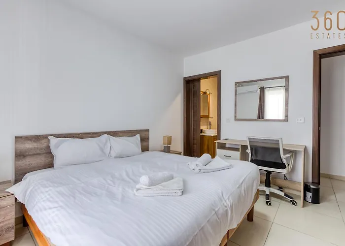 Charming & 3br With Private Terrace By 360 Estates 아파트 비르키르카라