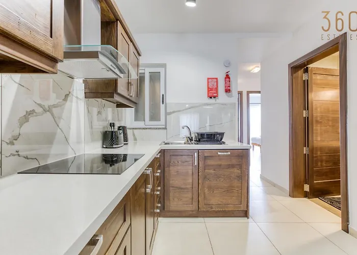 Charming & 3br With Private Terrace By 360 Estates 아파트